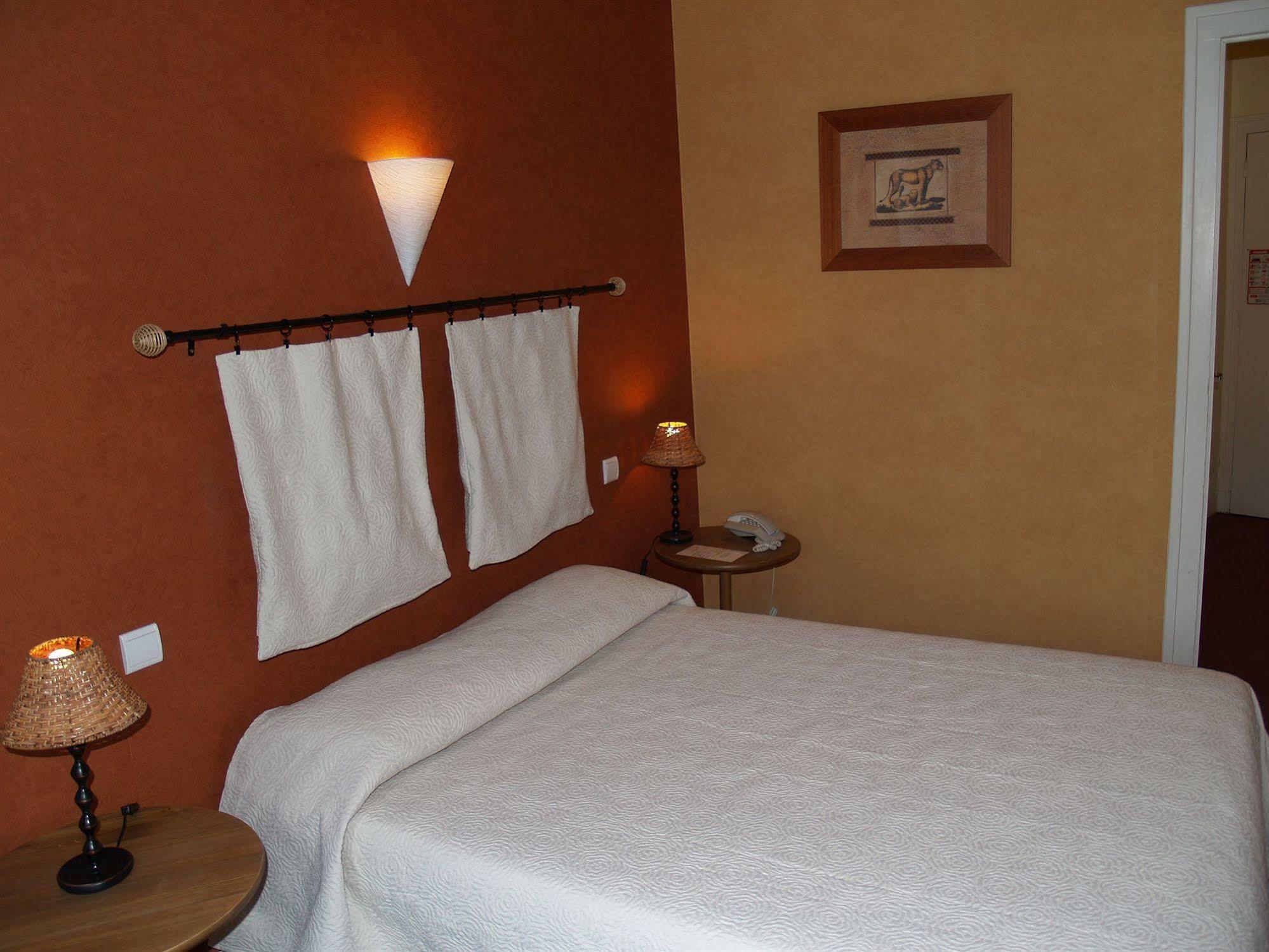 Hotel Central Pau Esterno foto