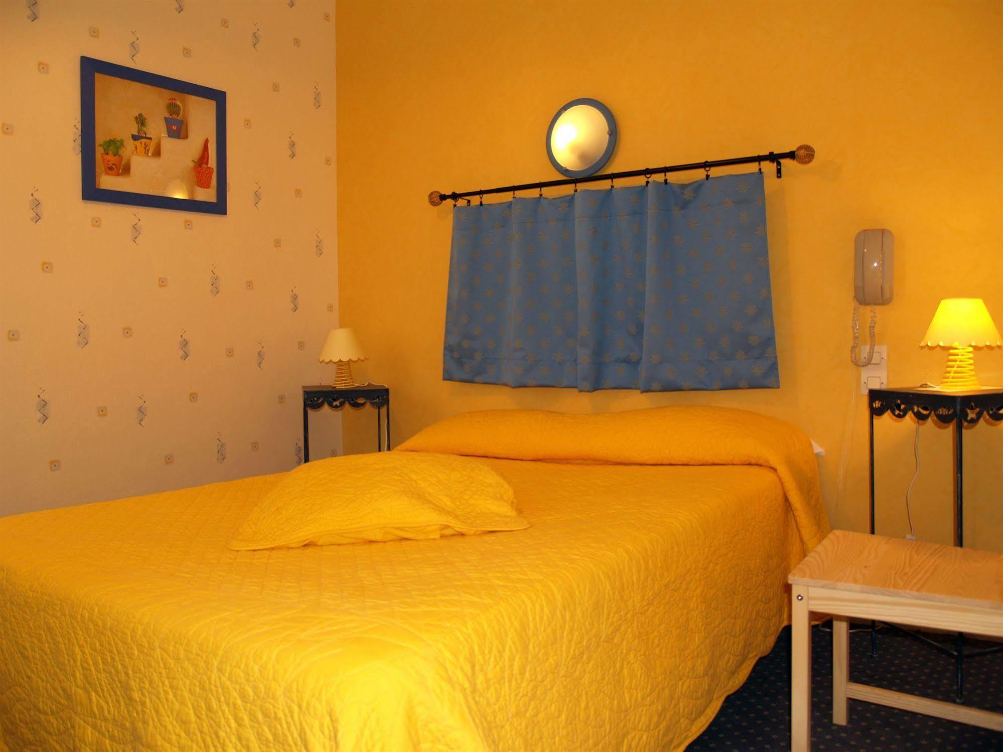 Hotel Central Pau Esterno foto