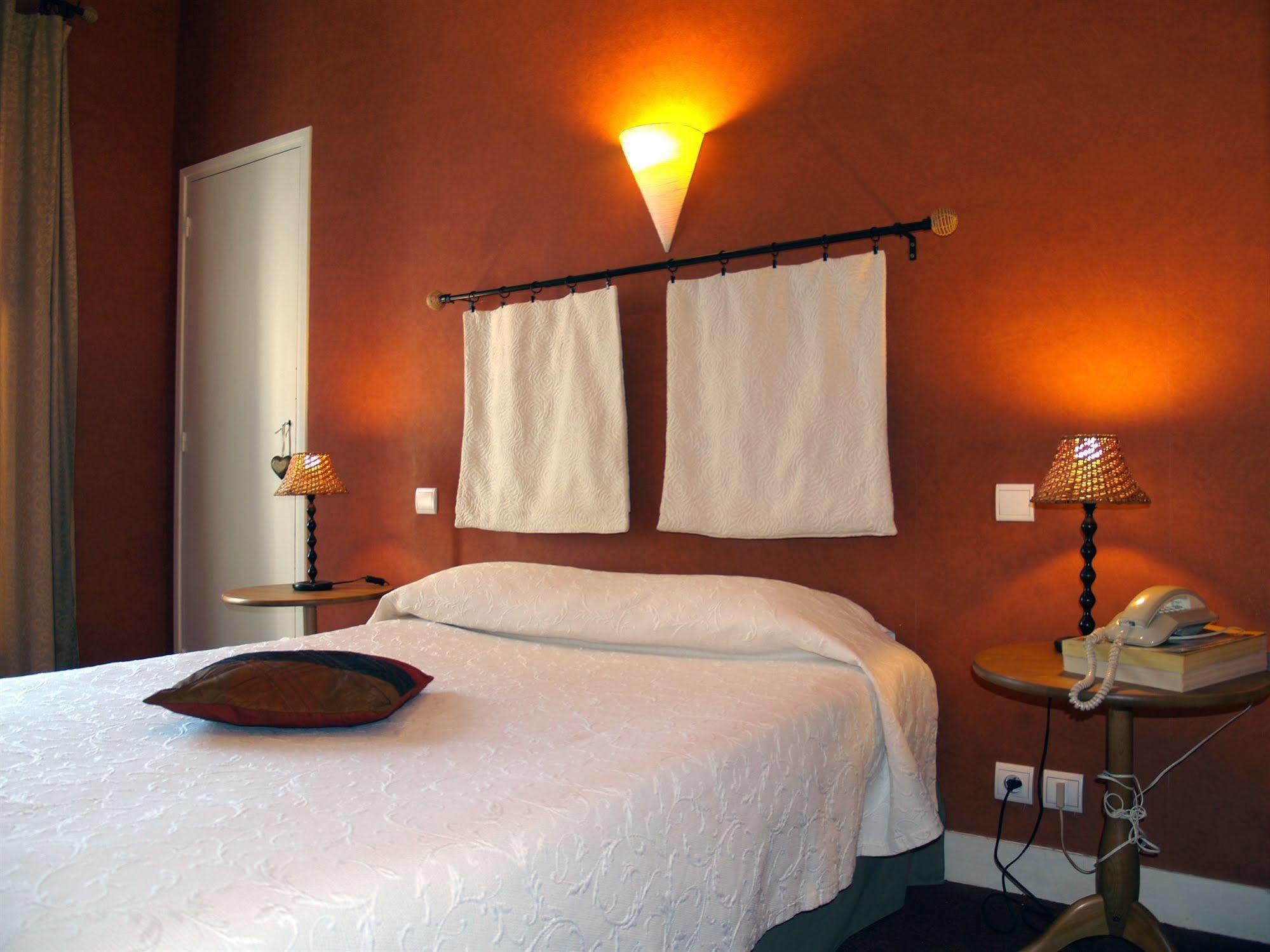 Hotel Central Pau Esterno foto